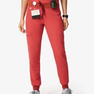 Figs Zamora Joggers in Clay XSP